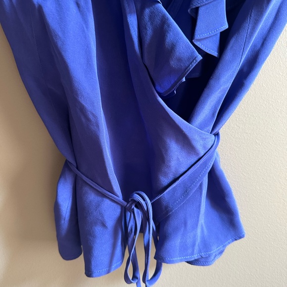 Tucker Silk Short Sleeve Wrap Blouse Small - Picture 4 of 5